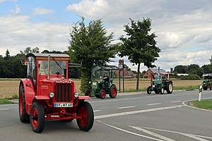 Viele Besucher fanden den Weg zum Museum.  Wer nicht zum Schützenplatz gekommen war konnte am Samstag 80 Schlepper bei einem Trecker Corso um's historiche Viereck von Everswinkel.