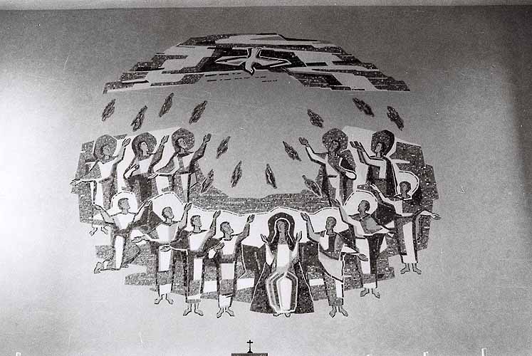 Die Aussendung des Geistes, Wandgestaltung im Chorraum der Elisabeth-Pfarrkirche in Münster 
