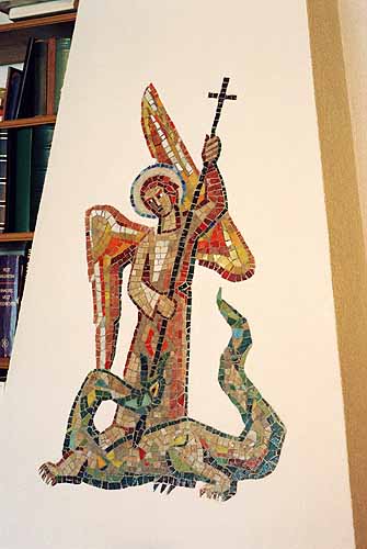 St. Michael im Kampf mit dem Drachen